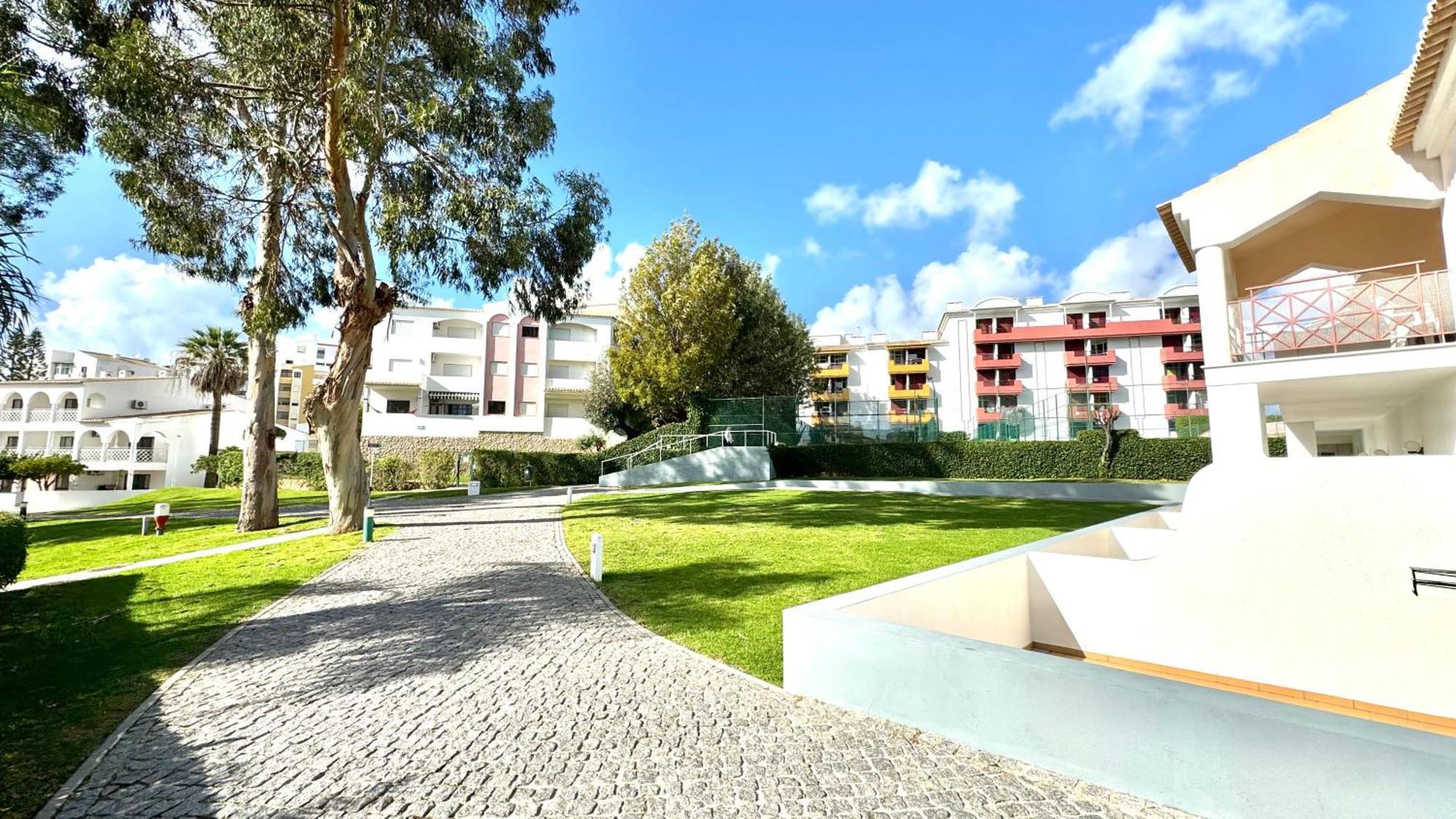 Praia Da Rocha, Vila Rosa, T1, Piscinas, Parqueamento E Internet By Ig Portimão Exteriör bild