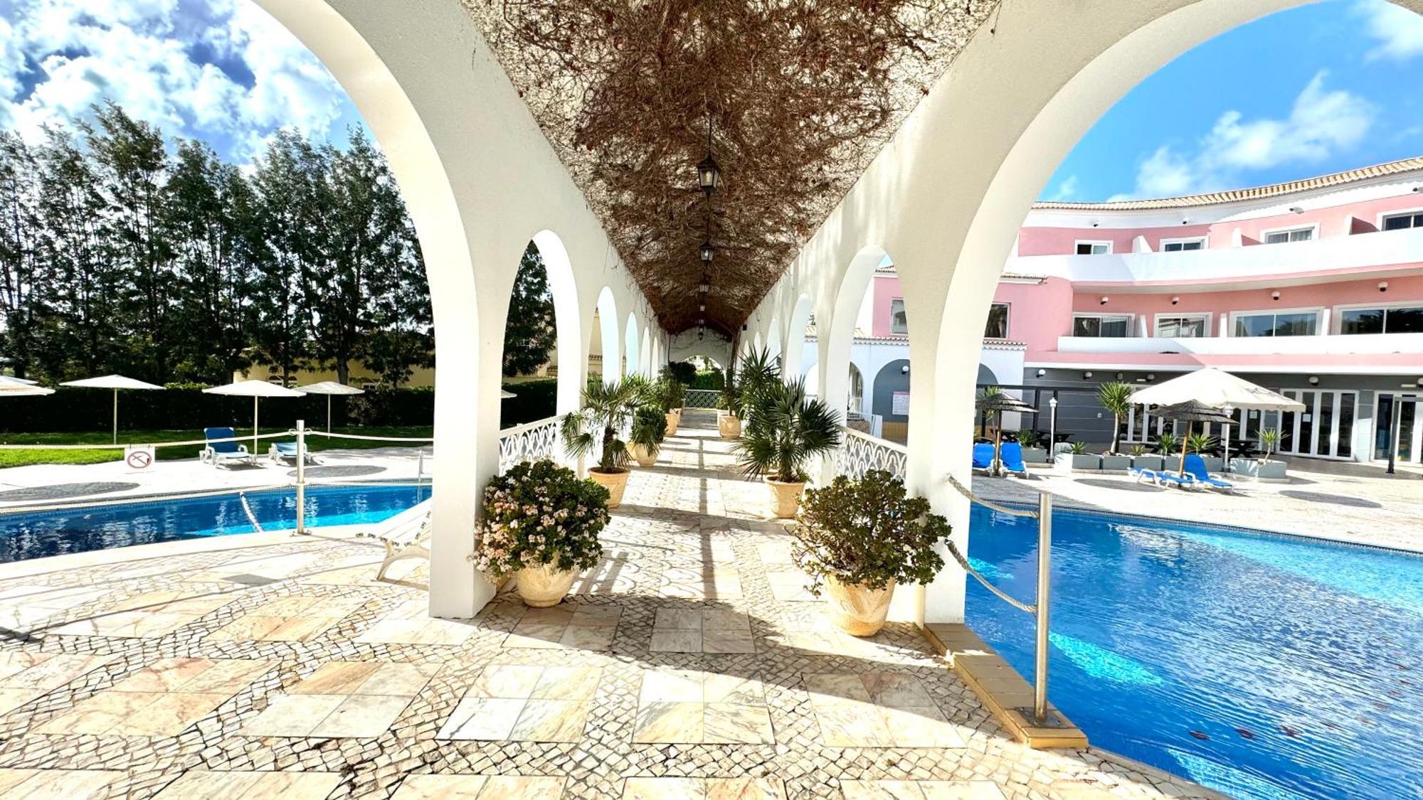 Praia Da Rocha, Vila Rosa, T1, Piscinas, Parqueamento E Internet By Ig Portimão Exteriör bild